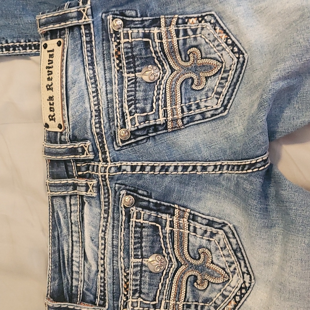 Rock Revival straight leg size 25